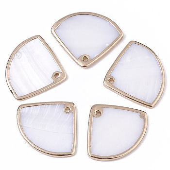 Natural Freshwater Shell Pendants, Brass Edge Golden Plated, Fan, Seashell Color, 19~20x23~24x2mm, Hole: 1.2mm