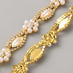 Alloy Rhinestone Link Chains, with Imitation Pearl, Horse Eye & Flower, Unwelded, Golden, 16x6mm(LCHA-WH20001-01G)