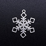 Tarnish Resistant 201 Stainless Steel Pendants, Snowflake, Christmas, Stainless Steel Color, 17x13x1mm, Hole: 1.5mm(STAS-Q201-JN305-1-13)