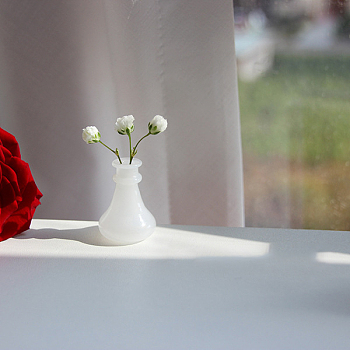 Miniature Glass Vase Bottles, Micro Landscape Garden Dollhouse Accessories, Photography Props Decorations, White, 22x27mm