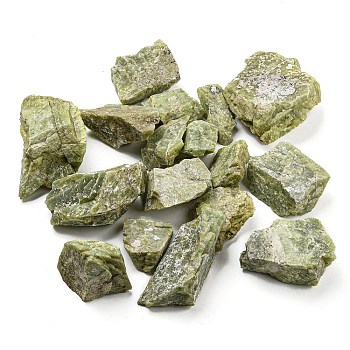 Raw Rough Natural Idocrase Nuggets Stone, Vesuvianite Reiki Energy Stone, for Home Display Decoration, 25~47x25~61x10~34mm, about 8pcs/500g