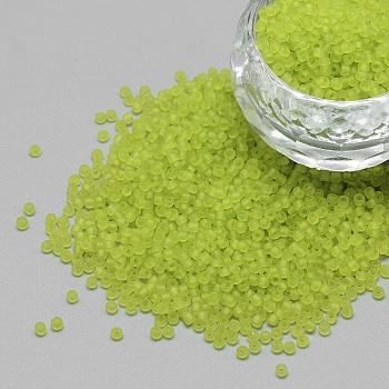 12/0 Grade A Round Glass Seed Beads, Transparent Frosted Style, Green Yellow, 2x1.5mm, Hole: 0.8mm, 30000pcs/bag