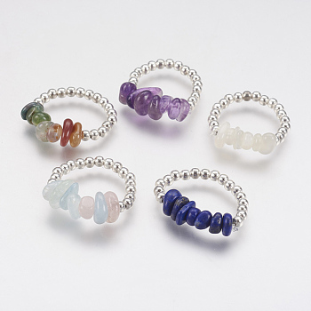 Natural Gemstone Chip Stretch Rings, with Brass Beads, Silver Color Plated, 18mm