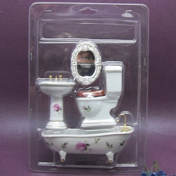 Mini Porcelain Bathroom Toilet Basin Bathtub Mirror Set,  Miniature Landscape Bathroom Model Dollhouse Accessories Decorations, White, 42~52x118x62~88mm, 4pcs/set