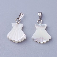 Shell Pendants, with Brass Findings, Scallop Shell Shape, Platinum, 17.6~18x13x2.8~3.5mm, Hole: 1.5~2.5x5~6mm(SSHEL-E571-13P)