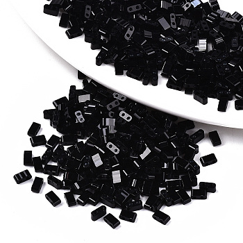 2-Hole Glass Seed Beads, Opaque Colours, Rectangle, Black, 4.5~5.5x2x2~2.5mm, Hole: 0.5~0.8mm, about 250pcs/10g