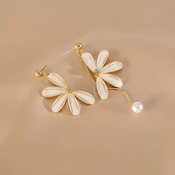 Daisy with Round Alloy Resin Tassel Stud Earrings, with Plastic Imitation Pearl, Left and Right, Golden, 86x22mm