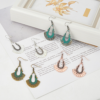 4 paires 4 couleurs boucles d'oreilles pendantes en alliage en forme de larme creuse avec épingles en laiton pour femmes(EJEW-AN0004-57)-7