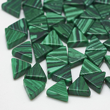 Synthetic Malachite Cabochons, Triangle, Green, 4x4.5x2mm
