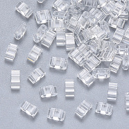 2-Hole Transparent Glass Seed Beads, Rectangle, Clear, 4.5~5.5x2x2~2.5mm, Hole: 0.5~0.8mm, about 2000pcs/bag(SEED-S031-M-001)