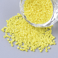 11/0 Grade A Glass Seed Beads, Cylinder, Uniform Seed Bead Size, Baking Paint, Yellow, about 1.5x1mm, Hole: 0.5mm, about 20000pcs/bag(SEED-S030-0721)