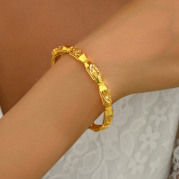 Vintage Chic Real 18K Gold Plated Classic Hollow Flower Brass Bangles for Women