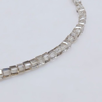 Transparent Cube Shaped Crystal Glass Beads Strands, Faceted, Light Grey, 2x2x2mm, Hole: 1mm, about 101pcs/strand, 9 inch
