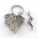 Tibetan Style Zinc Alloy Toggle Clasps, Lead Free & Cadmium Free, Antique Silver, Leaf: 37x22x2mm, Hole: 1mm, t-bar: 24.6x7.6x4.5mm, Hole: 1mm, 222sets/1000g.(TIBEP-R334-120AS-RS)