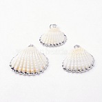 Electroplate Shell Pendants, with Iron Findings, Platinum, 20~26x21.5~29.5x7~10mm, Hole: 2mm(X-BSHE-L036-05)