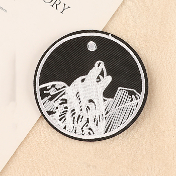 Flat Round Shape Computerized Embroidery Cloth Iron on/Sew on Patches, Costume Accessories, Wolf, 72mm